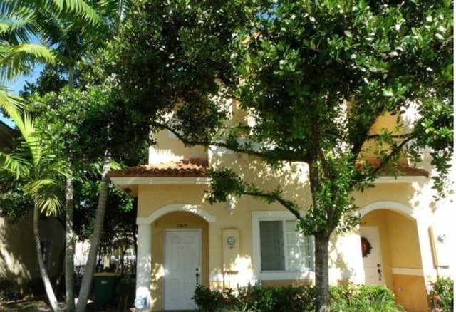 7919 Tuscany Court - Photo 1