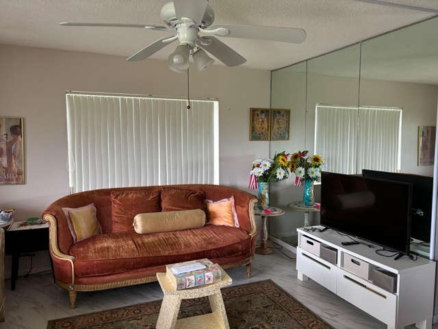 326 Andover - Photo 1