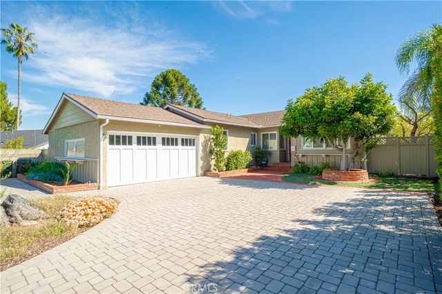 29312 S Highmore - Photo 1