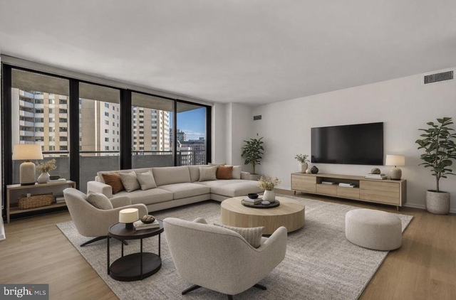 4620 N Park Avenue - Photo 1