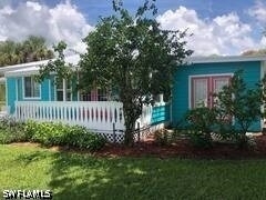 981 8th Terrace N - Photo 1