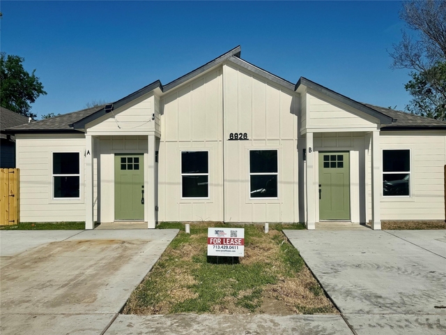 6926 Paris Street - Photo 1