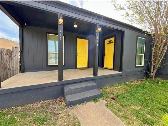 217 Adrian Drive - Photo 1