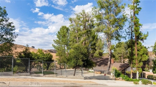 27601 Endeavor Street - Photo 1