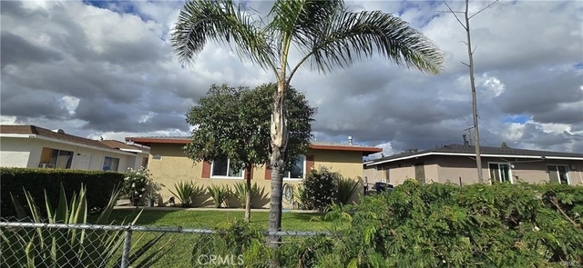 1095 E Nocta Street - Photo 1