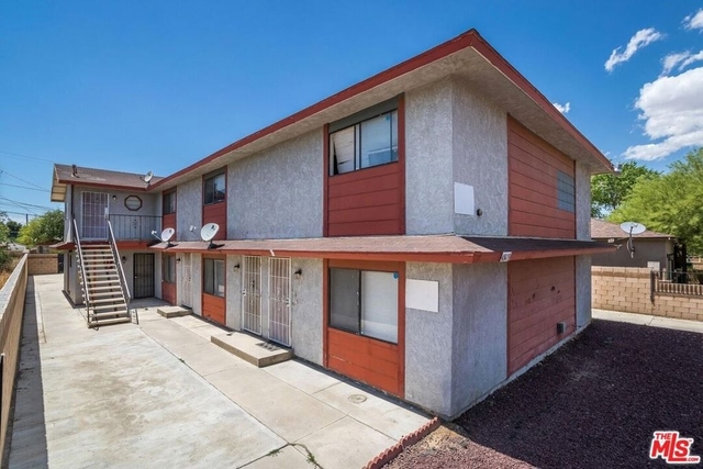 45119 Beech Avenue - Photo 1