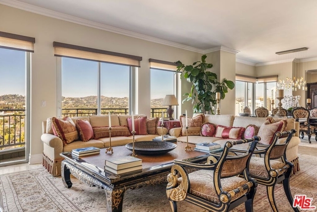 10727 Wilshire Boulevard - Photo 1