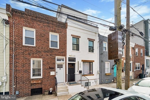 2565 Tulip Street - Photo 1