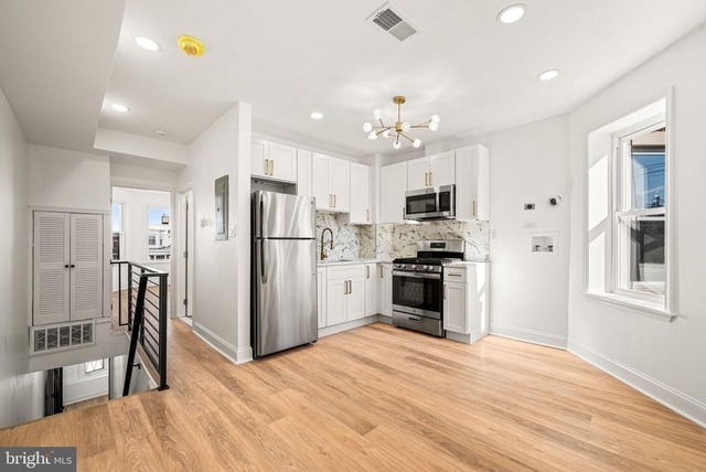 6128 Chestnut Street - Photo 1