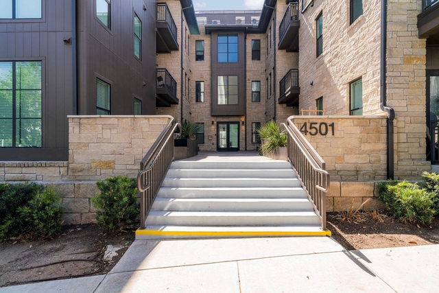 4501 Jackson Ave - Photo 1