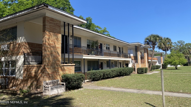 912 Arco Drive - Photo 1