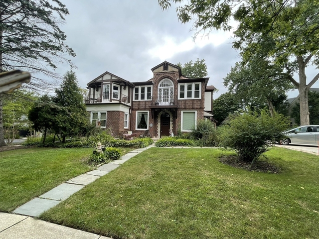 1155 N Saint Johns Avenue - Photo 1