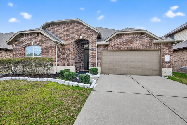 6515 Sterling Shores Lane - Photo 1