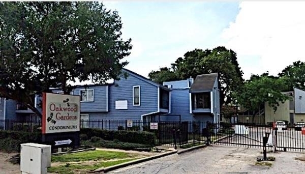 5625 Antoine Drive - Photo 1