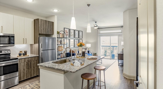 7100 Uvalde Road - Photo 1