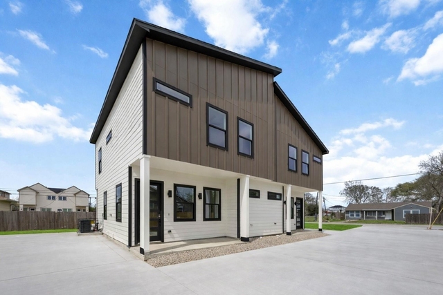 4804 Carmen Street - Photo 1