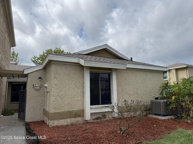 1461 Sheafe Avenue Ne - Photo 1