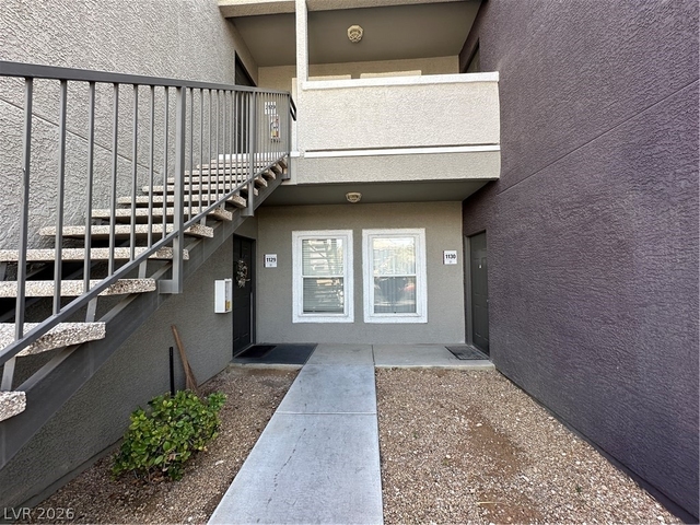 9620 W Russell Road - Photo 1