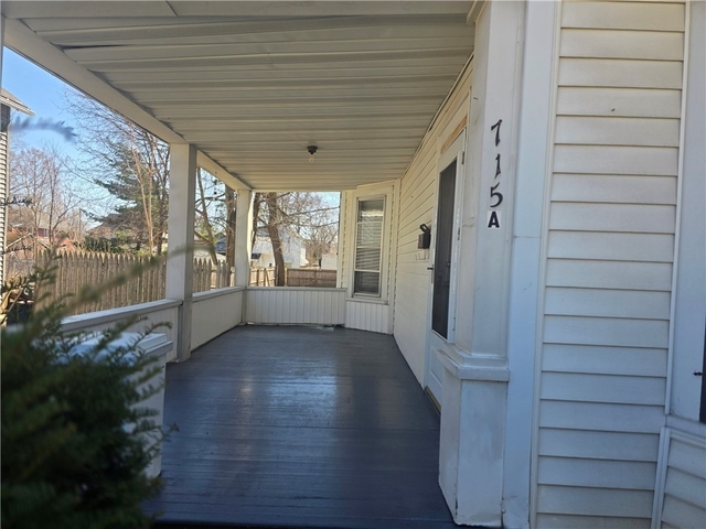 715 W Water Street - Photo 1