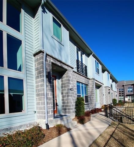 422 Bonfield Drive - Photo 1