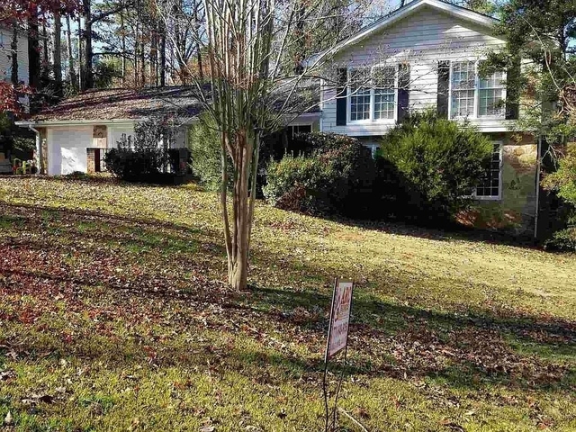 4077 Linda Lane Sw - Photo 1