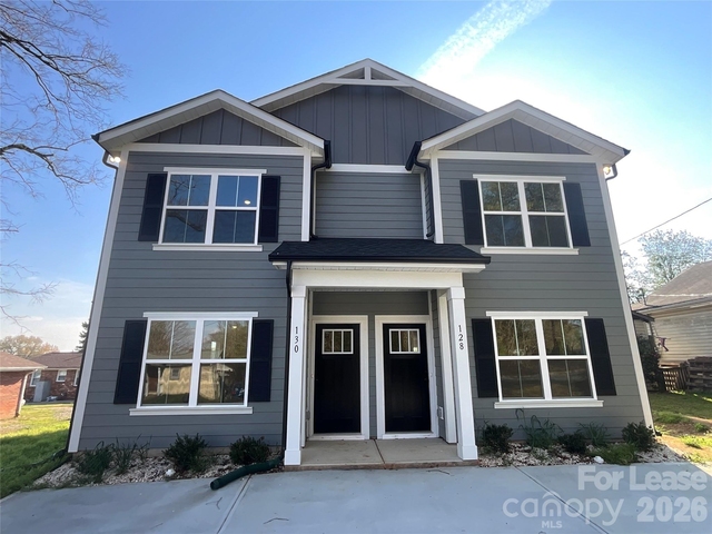 128 18th Street Place Nw - Photo 1