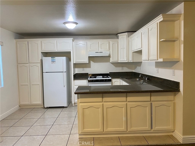 650 E 81st Street - Photo 1