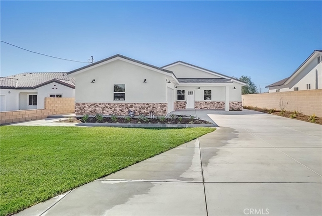 451 Hervey Avenue - Photo 1
