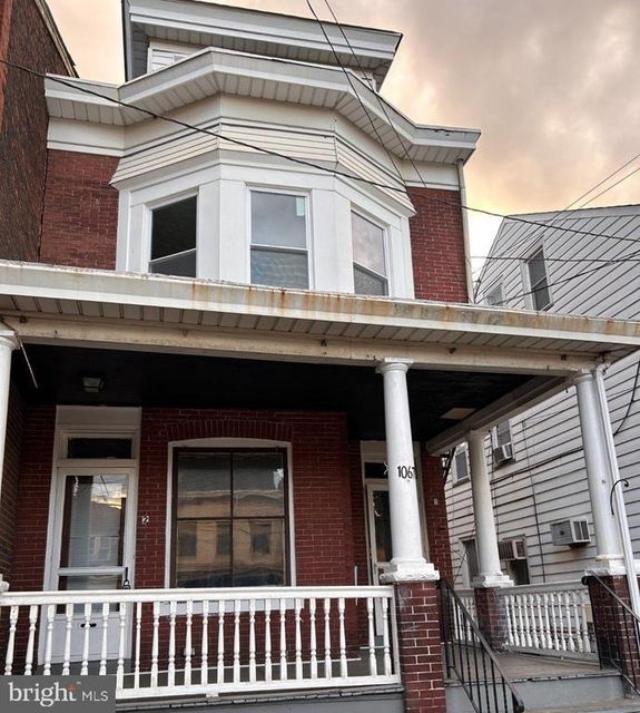1067 S Clinton Avenue - Photo 1