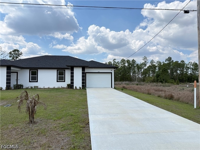 508 Bell Boulevard S - Photo 1