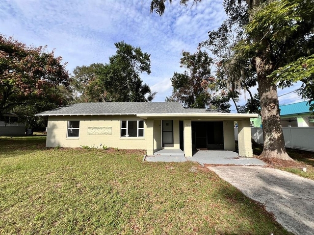 107 Oakland Drive - Photo 1