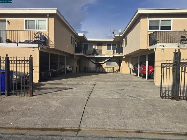 2341 21st St - Photo 1