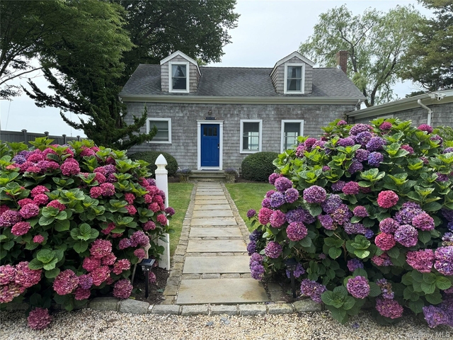 1429 Peconic Bay Boulevard - Photo 1