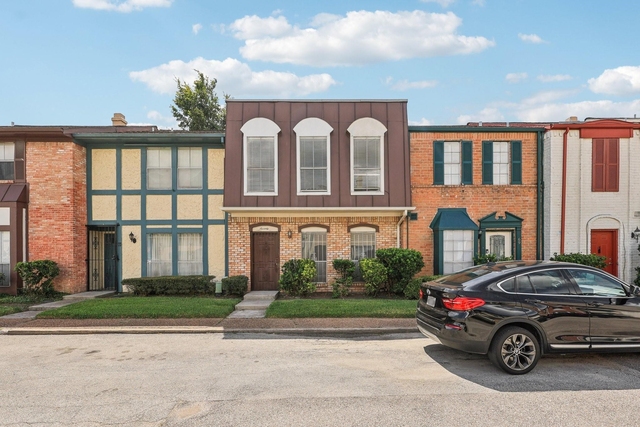 7700 Creekbend Drive - Photo 1