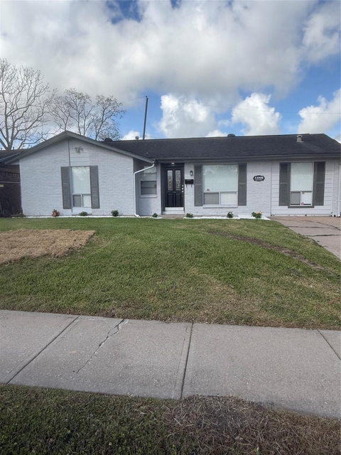 11002 Segrest Drive - Photo 1