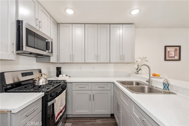 450 E 4th - Photo 1