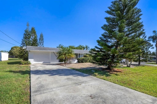 2323 Doud Street - Photo 1