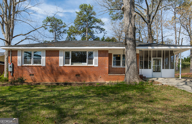 2064 Gober Avenue Se - Photo 1