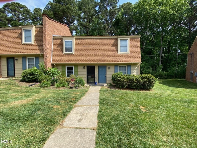 4706 Blue Bird Court - Photo 1