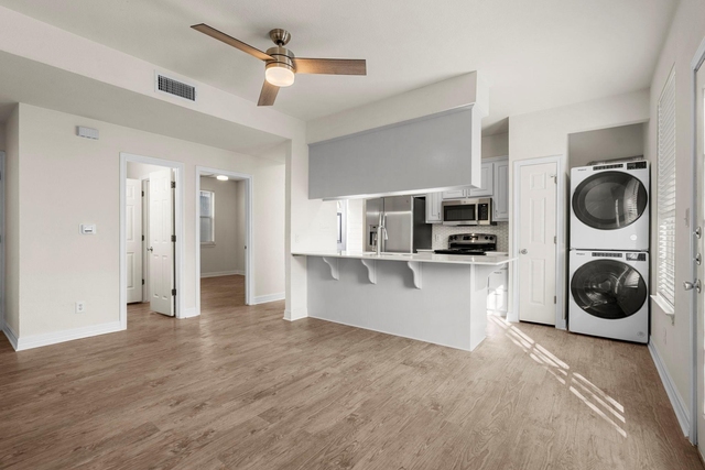 1100 W 25th St - Photo 1
