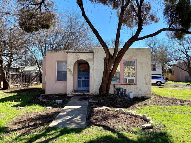 5009 Avenue G Ave - Photo 1