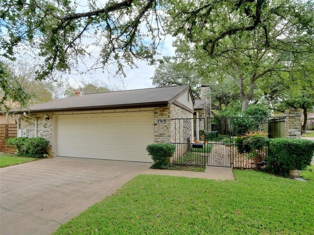 7919 Ridgeline Dr N - Photo 1