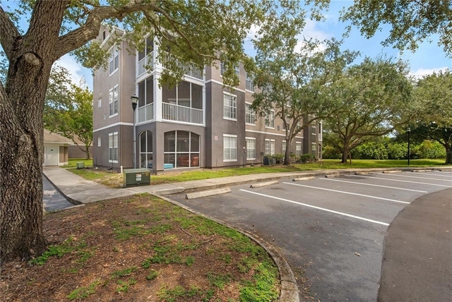9301 Crescent Loop Circle - Photo 1