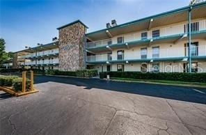 6100 12th Street S - Photo 1
