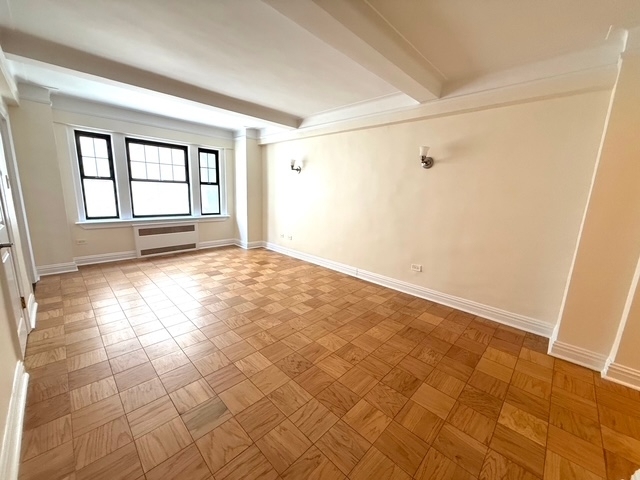 95 Christopher Street - Photo 1