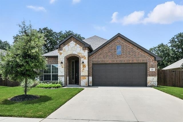 221 Gardenia Drive - Photo 1