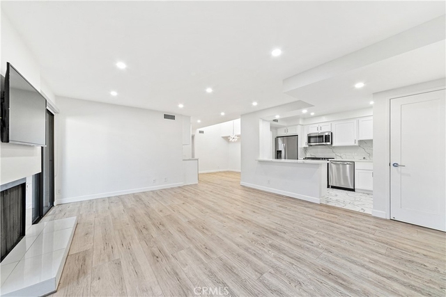 15215 Magnolia Boulevard - Photo 1