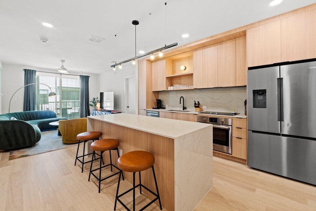 2323 S Lamar Blvd - Photo 1