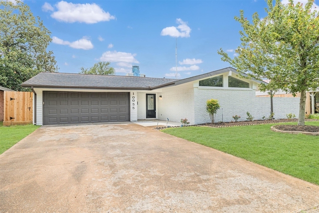 10055 Larston Street - Photo 1