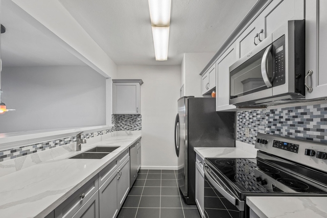 3124 Holly Hall Street - Photo 1